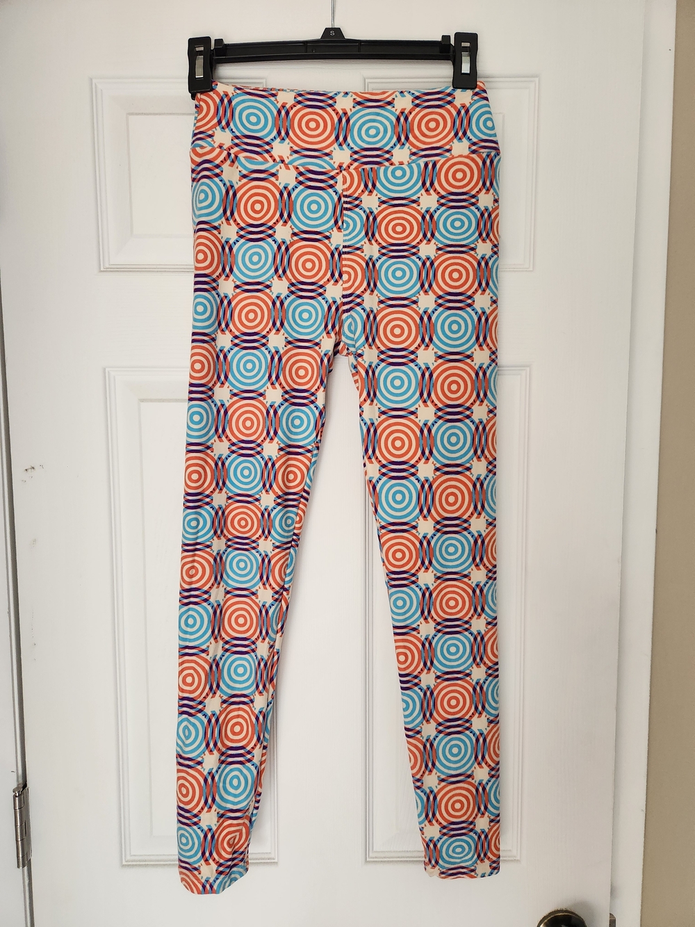 LuLaRoe Geometric Target Print Leggings in Orange, Turquoise, Navy